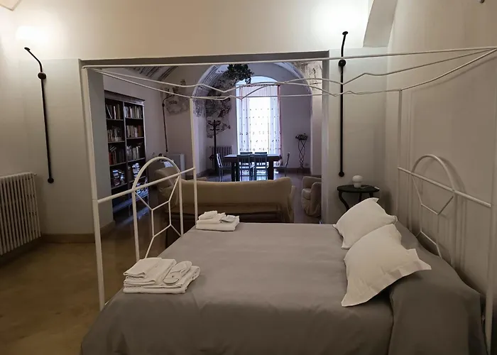 Palazzo Bernardini B&B